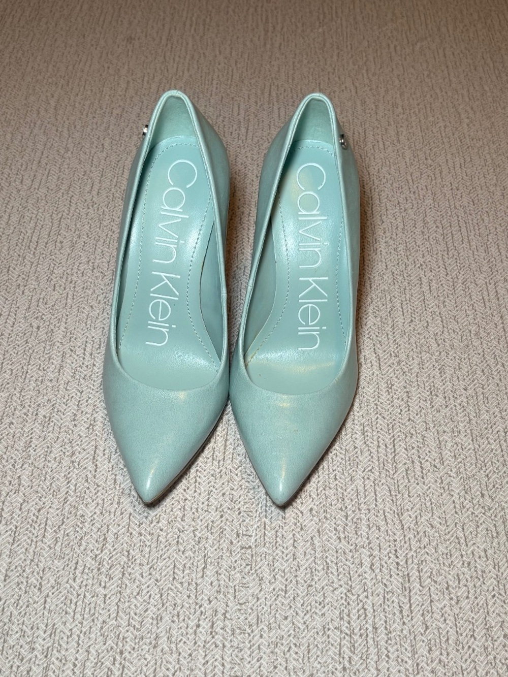 Calvin Klein Heels SIZE: 5 1/2